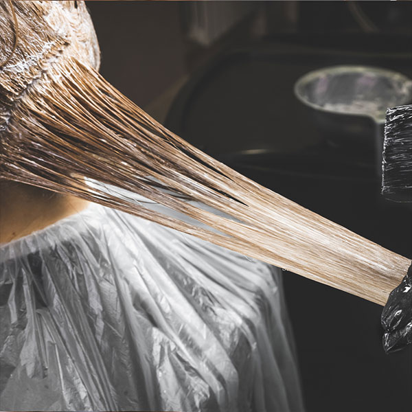 آیا دکلره مو را میسوزاند